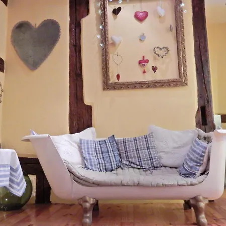 A In Wine Grower's House Apartment