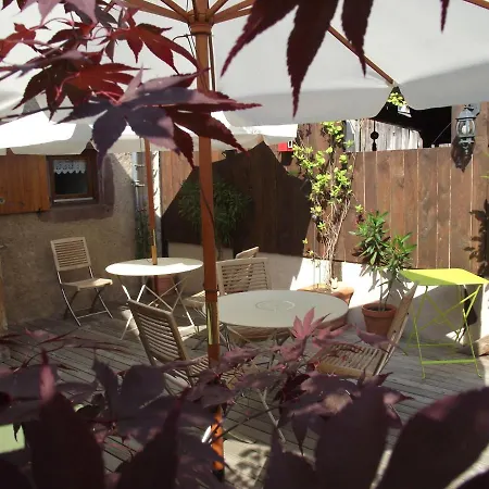 In With Terrace شقة